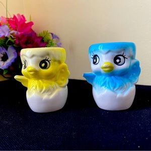 Cute Vintage Kitsch Egg Cups Yellow Blue